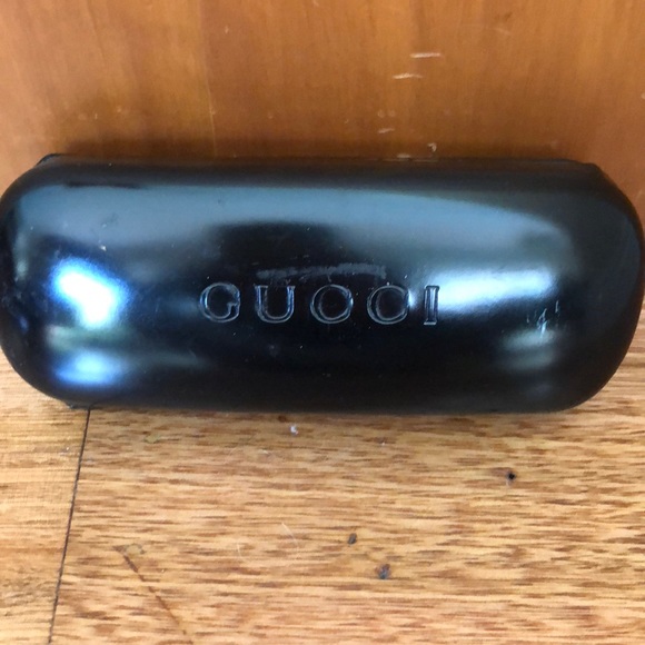 Gucci Glasses - Picture 2 of 6